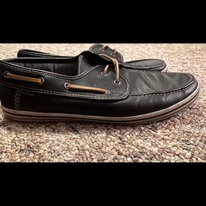 Men’s boat shoe
